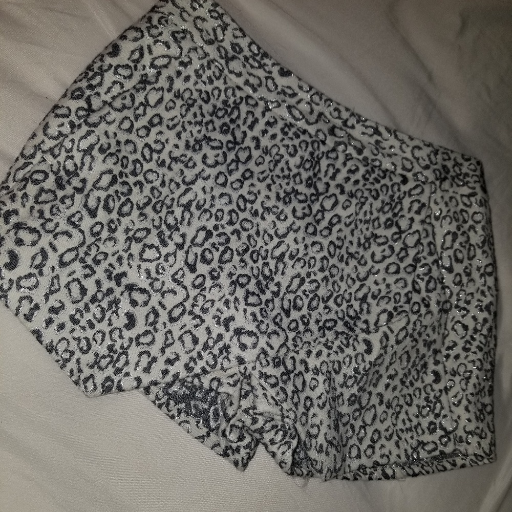 Express leopard print skort